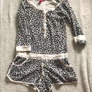 victoria secret pajamas